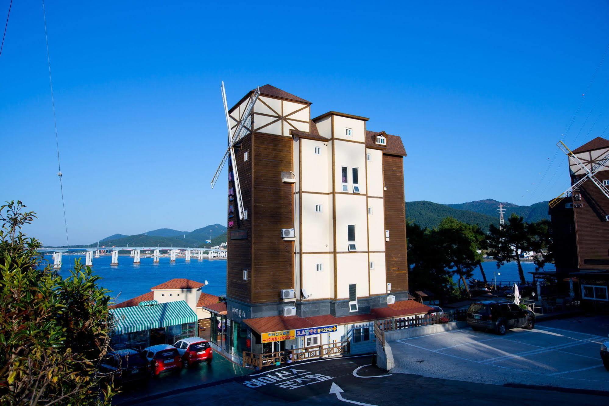 Hyacinth Pension Tongyeong Exterior photo