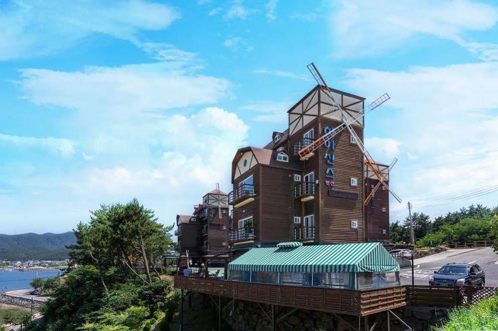 Hyacinth Pension Tongyeong Exterior photo