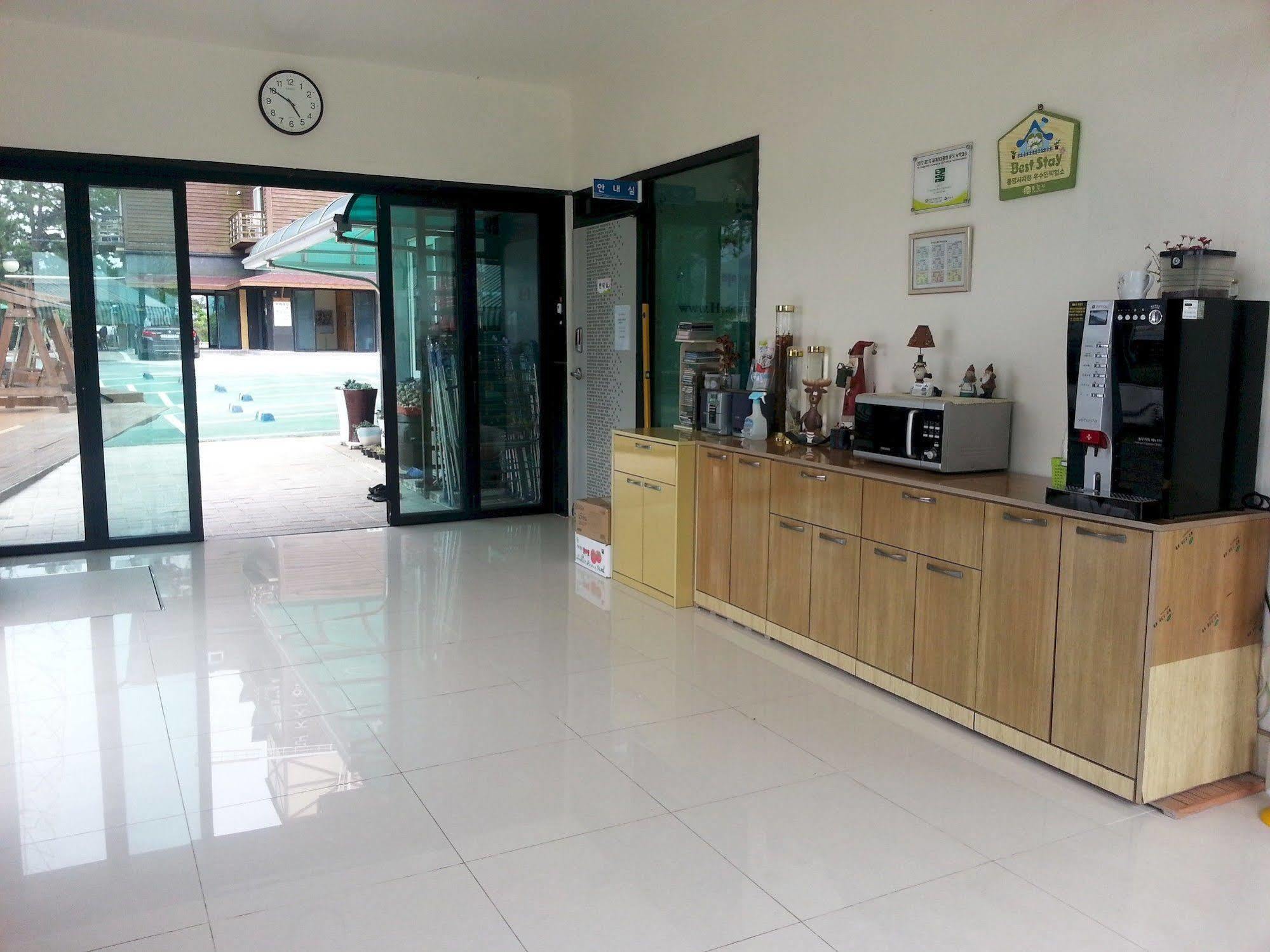 Hyacinth Pension Tongyeong Exterior photo