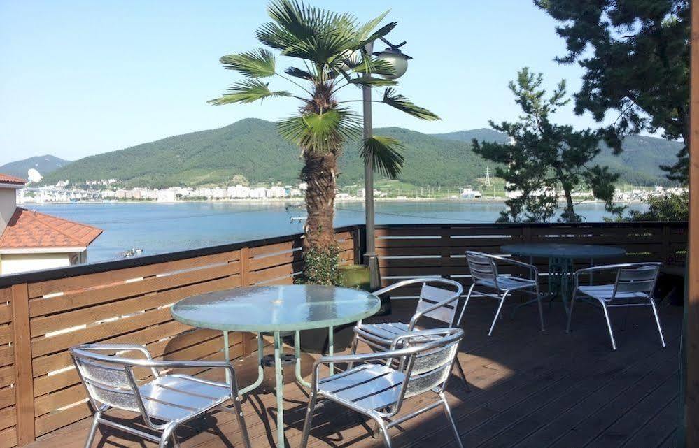 Hyacinth Pension Tongyeong Exterior photo