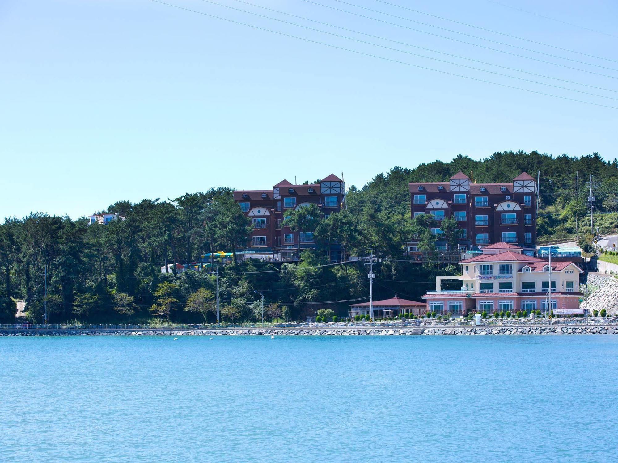 Hyacinth Pension Tongyeong Exterior photo
